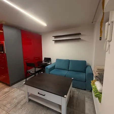 Δωμάτια σε οικογενειακή κατοικία 2 *